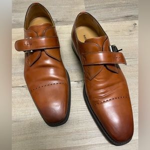 Men's dress shoes